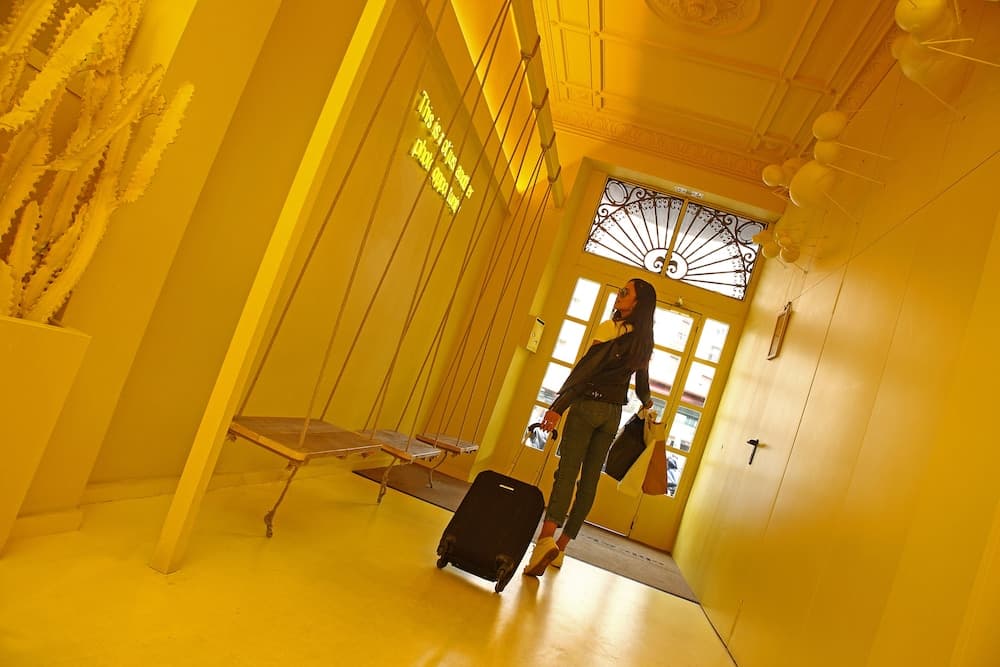 Chic & Basic Lemon Boutique Hotel