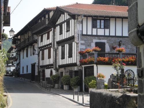 Larraenea Bed And Breakfast