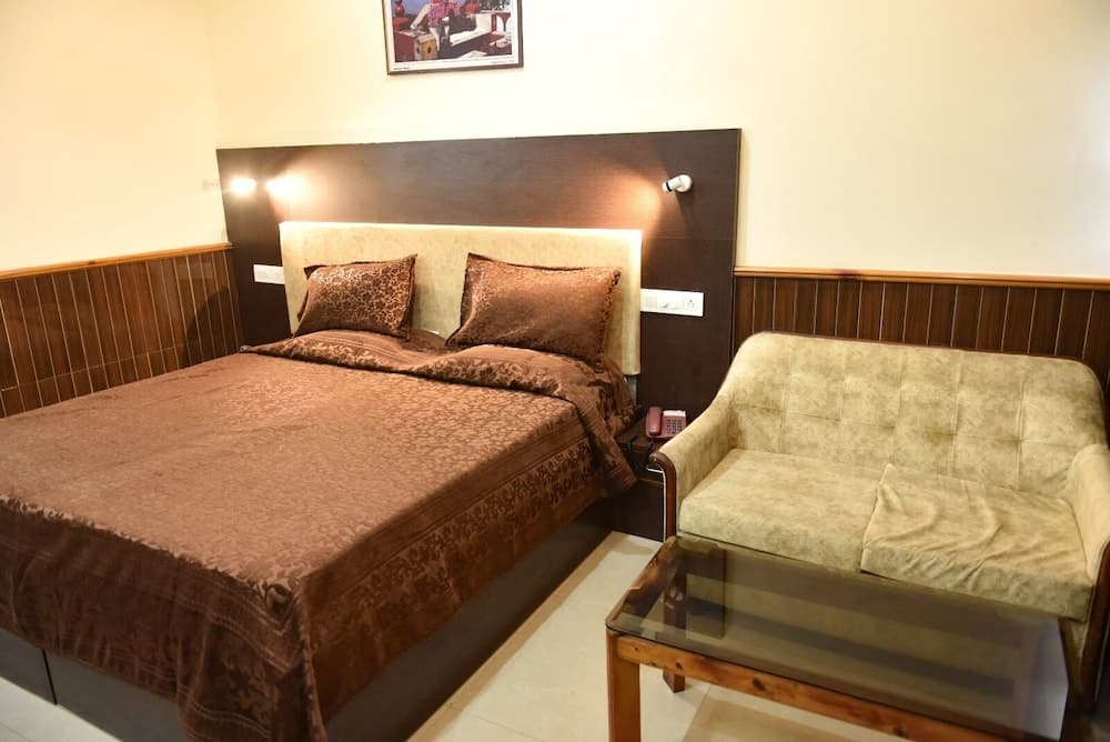 Munish Resorts