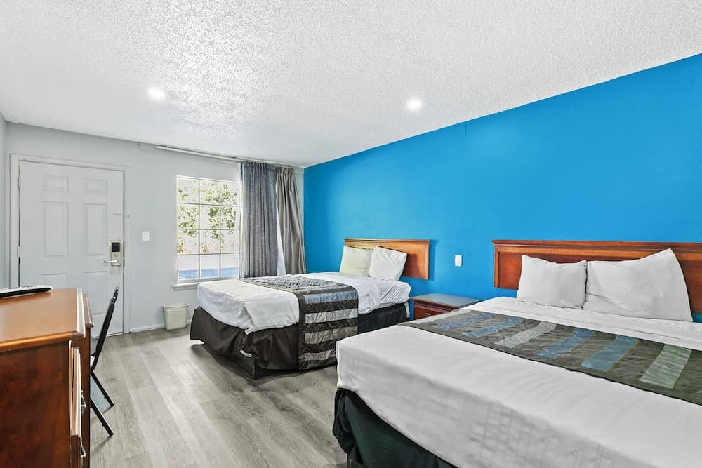 Jeffersonian Motor Inn