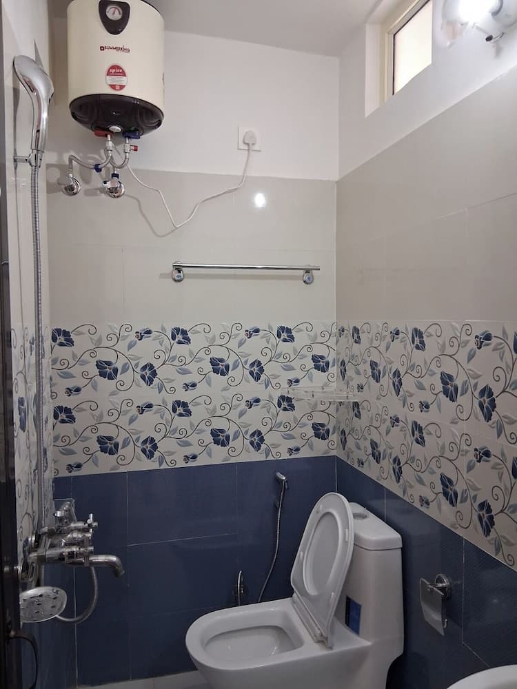 Hotel Acharya Sadan