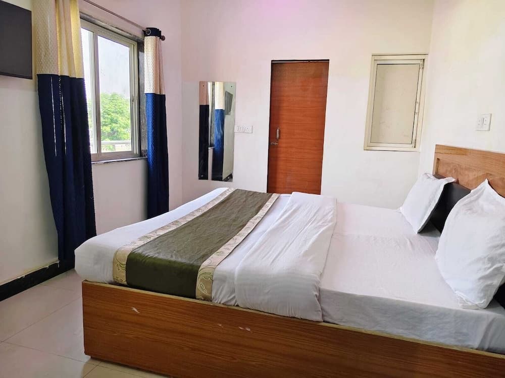 Radhe Shyam Resort Vrindavan