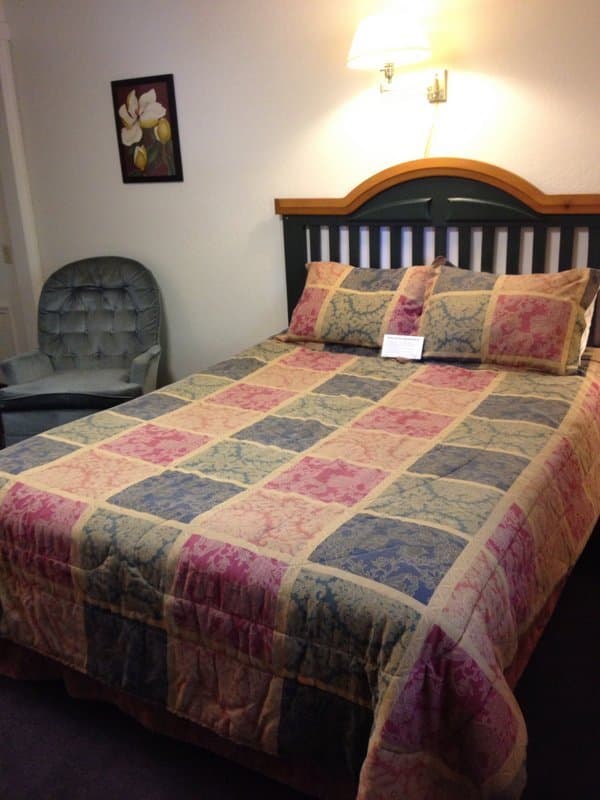 The Manor Motel 