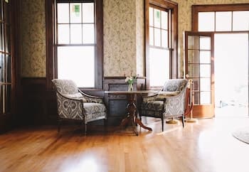 Pandoras Manor