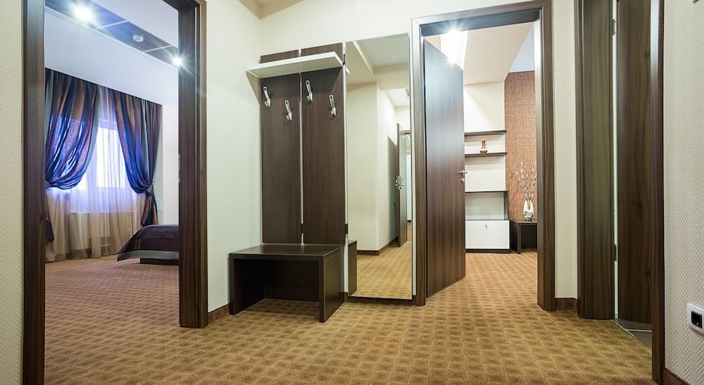 Inter Business Bucharest Hotel