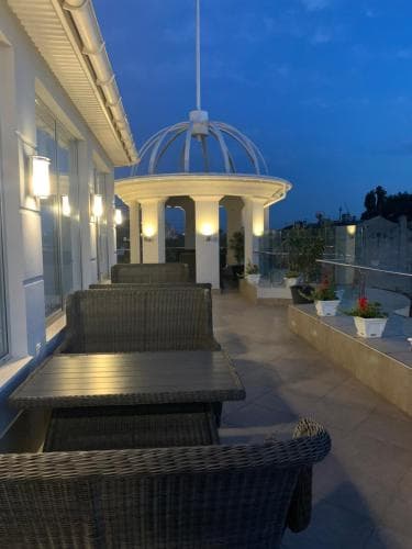 Alarus Hotel