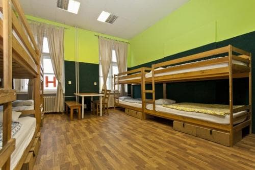 A Plus Hotel & Hostel