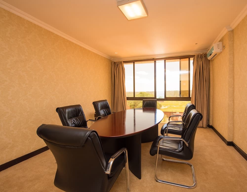 Simama Hotel