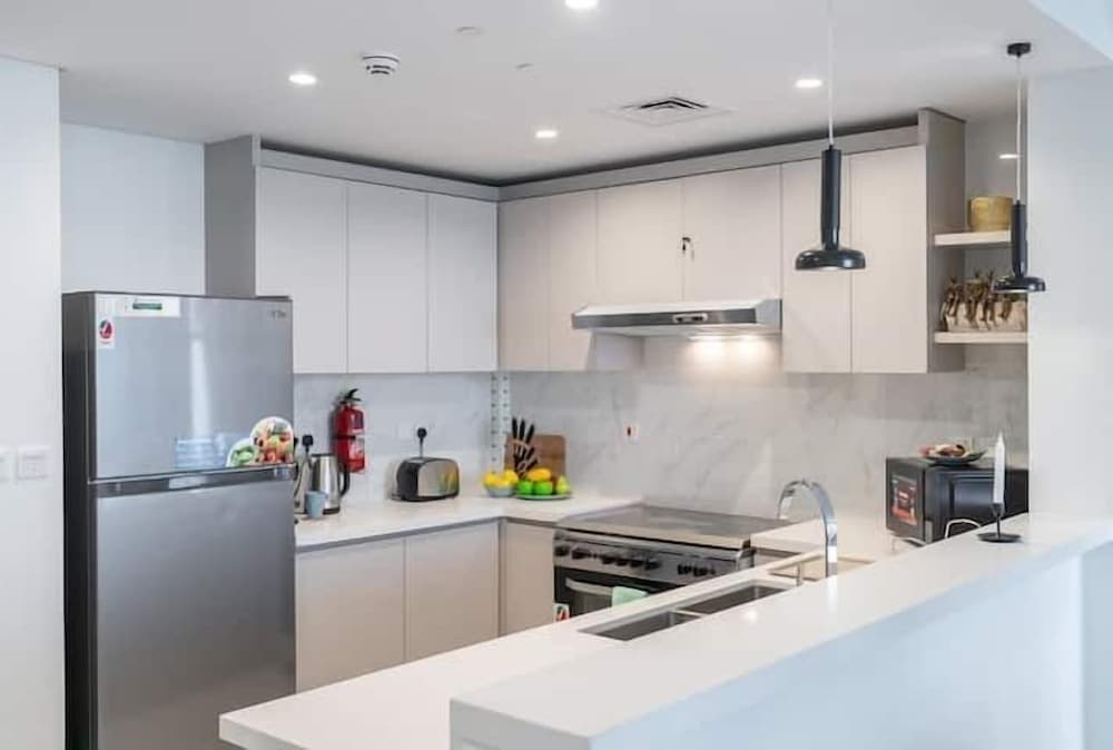 Vogue Al Wasl 1 Residence West 33rd Floor with Sea View , Prime Location walkable to Dubai Metro, Easy Access to Sheikh Zayed Road & Dubai World Trade Centre