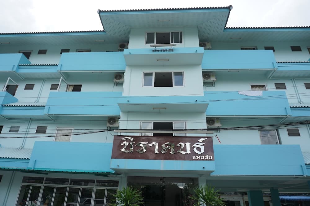 Nirakon Hotel