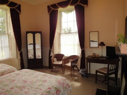 Glendine House