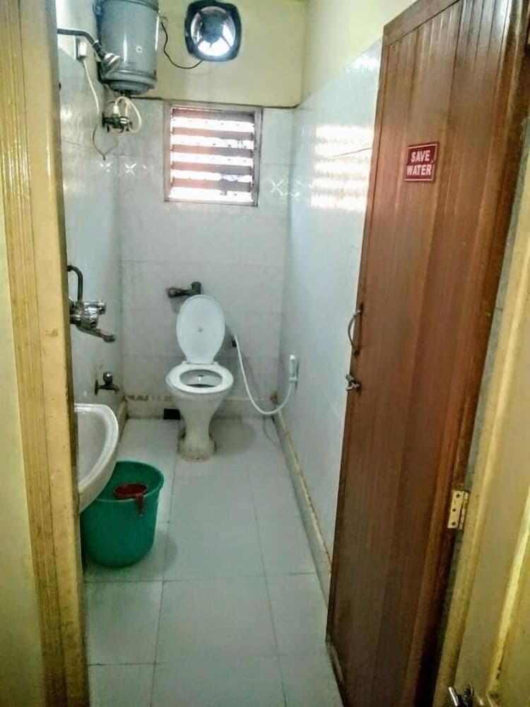 Janata Hotel & Restaurant
