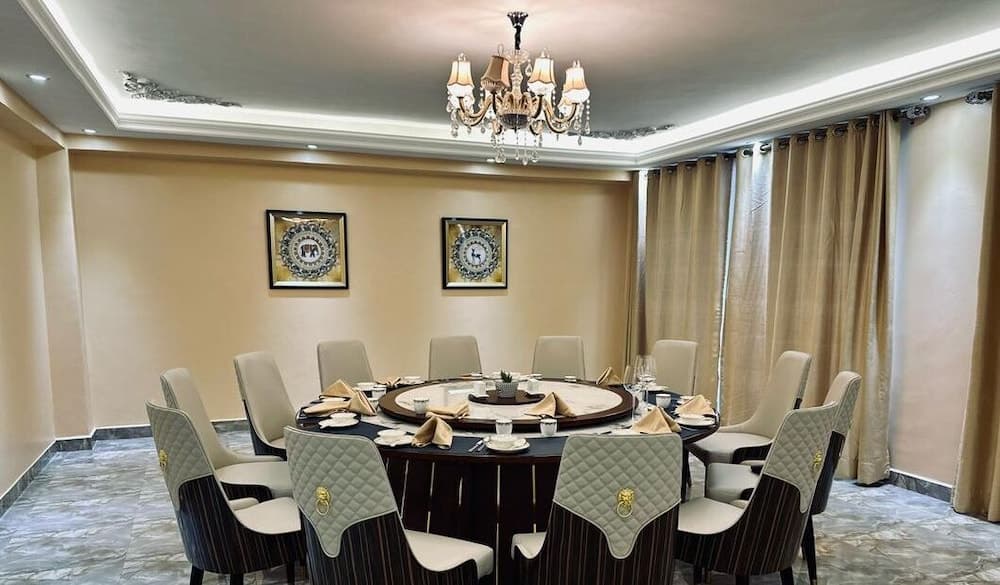 The Mackinnon Suites