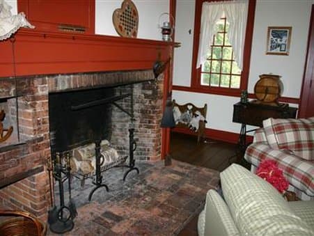 Abner Adams House B&B