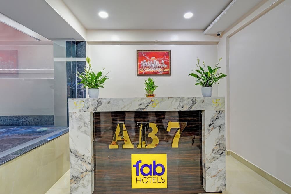 Fabhotel Ab7 Stays