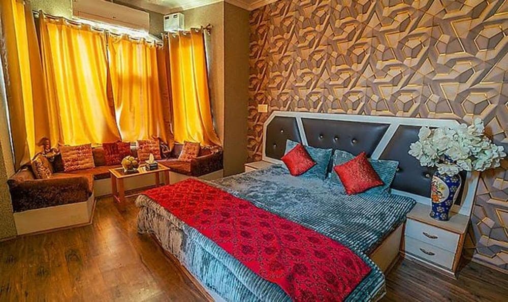 Fabhotel Prime Rozan Jaai