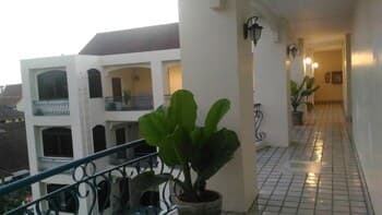 Thararom