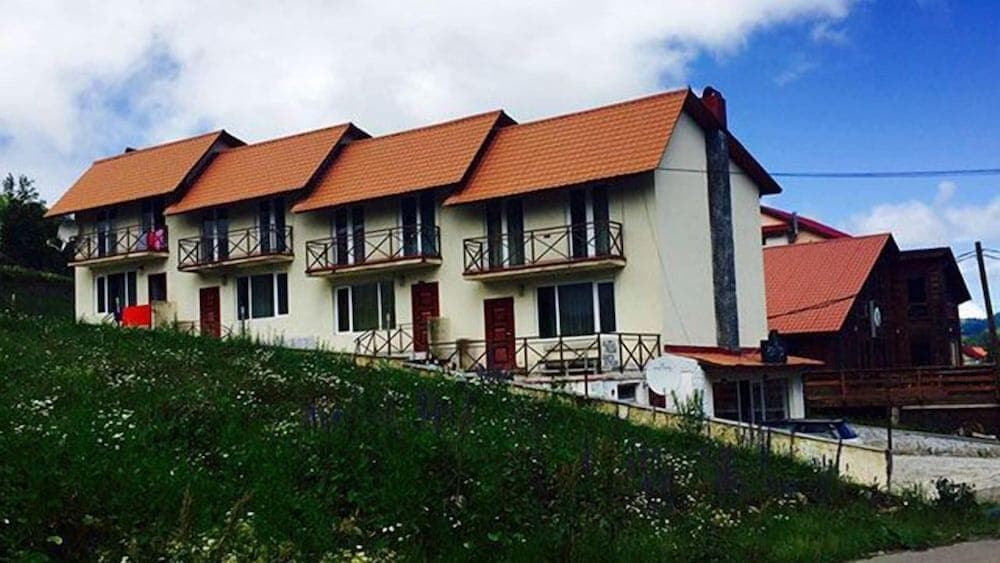 4 House