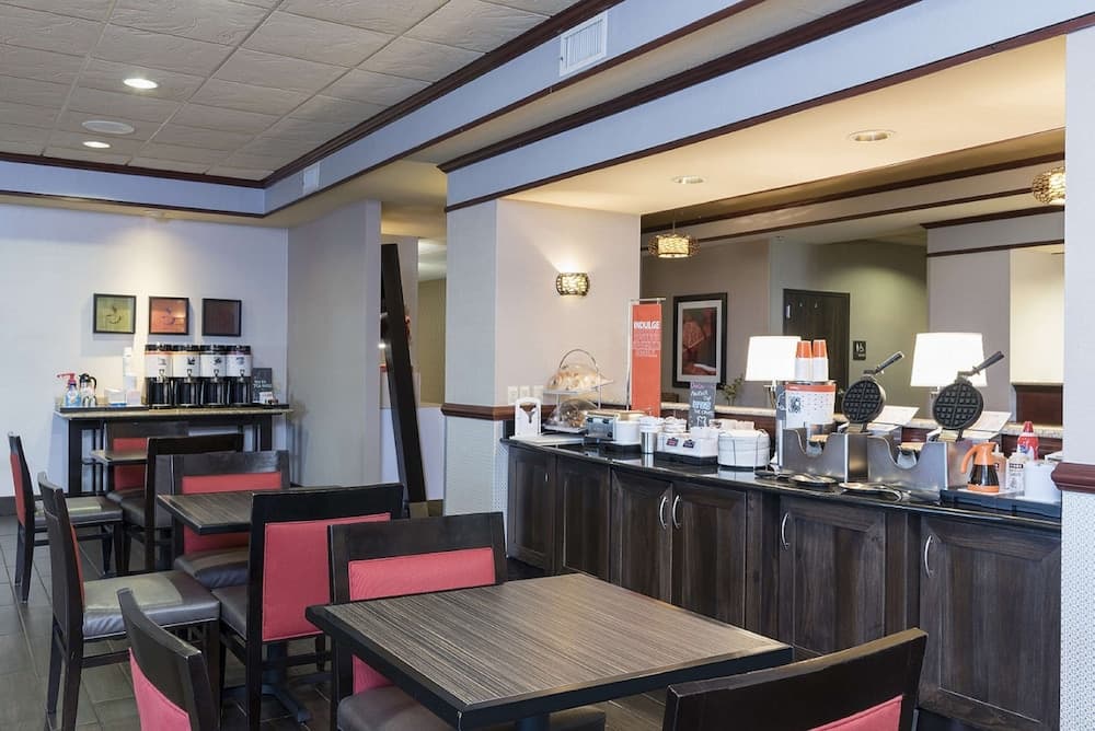 Hampton Inn MT Pleasant
