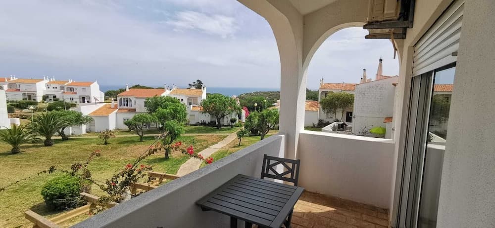 Vila Senhora da Rocha