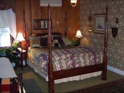 The Fairlawn Inn