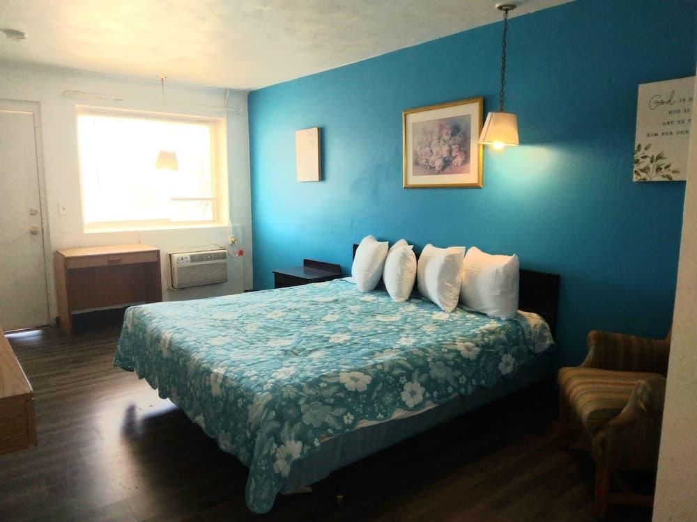 Capri Motel