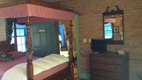 Applebutter Inn