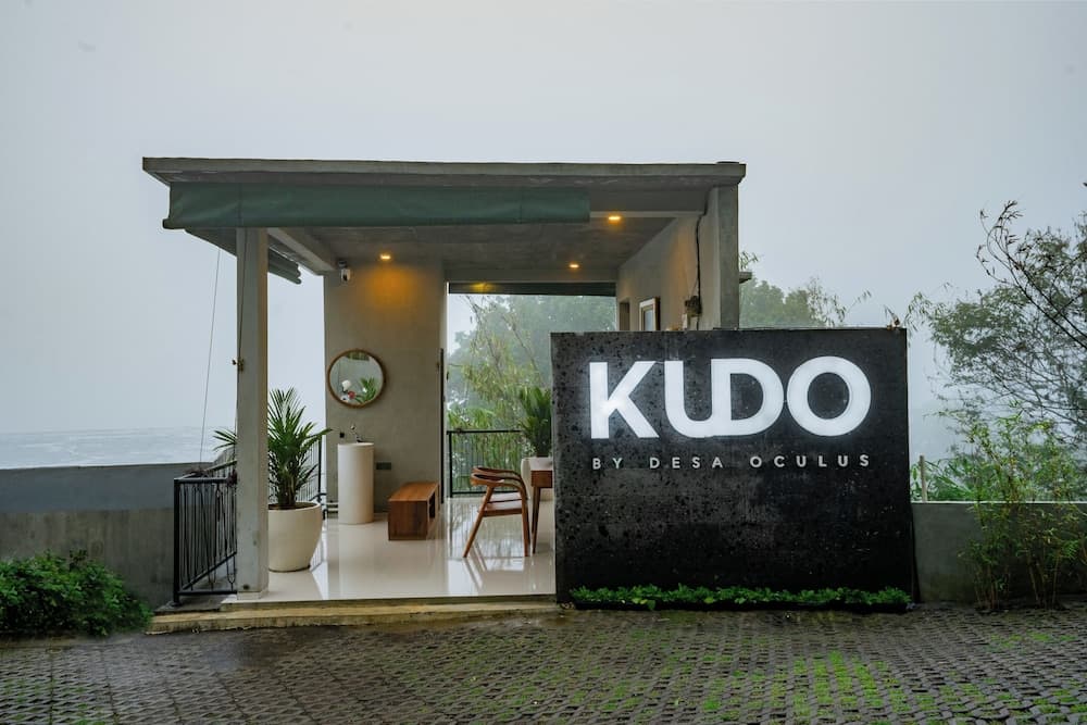 Kudo by Desa Oculus