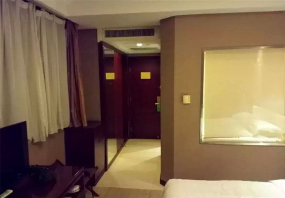 Beijing Tibet Hotel