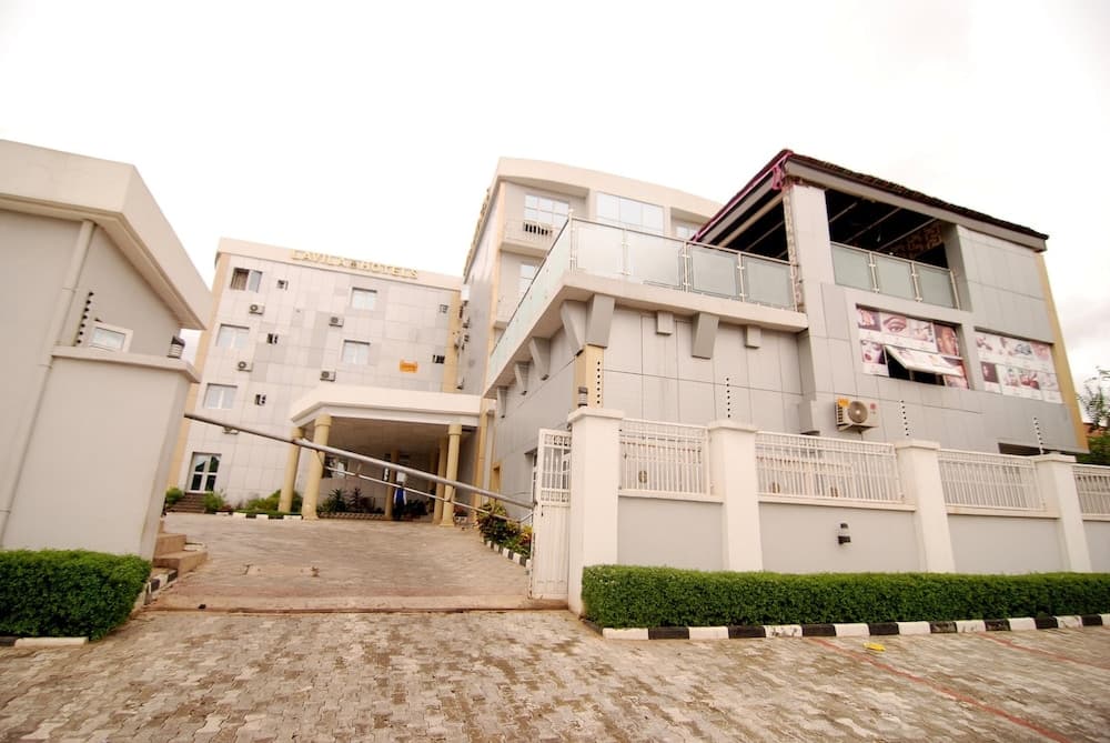 Lavila Hotels
