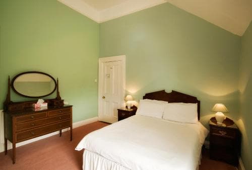 Linden Hall B&b