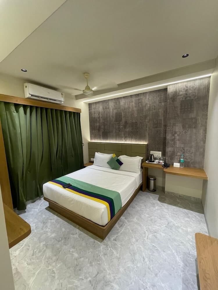 Hotel T2 Grand