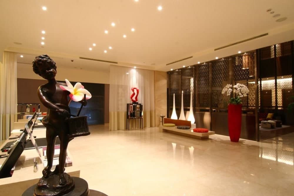 Hung s Mansion