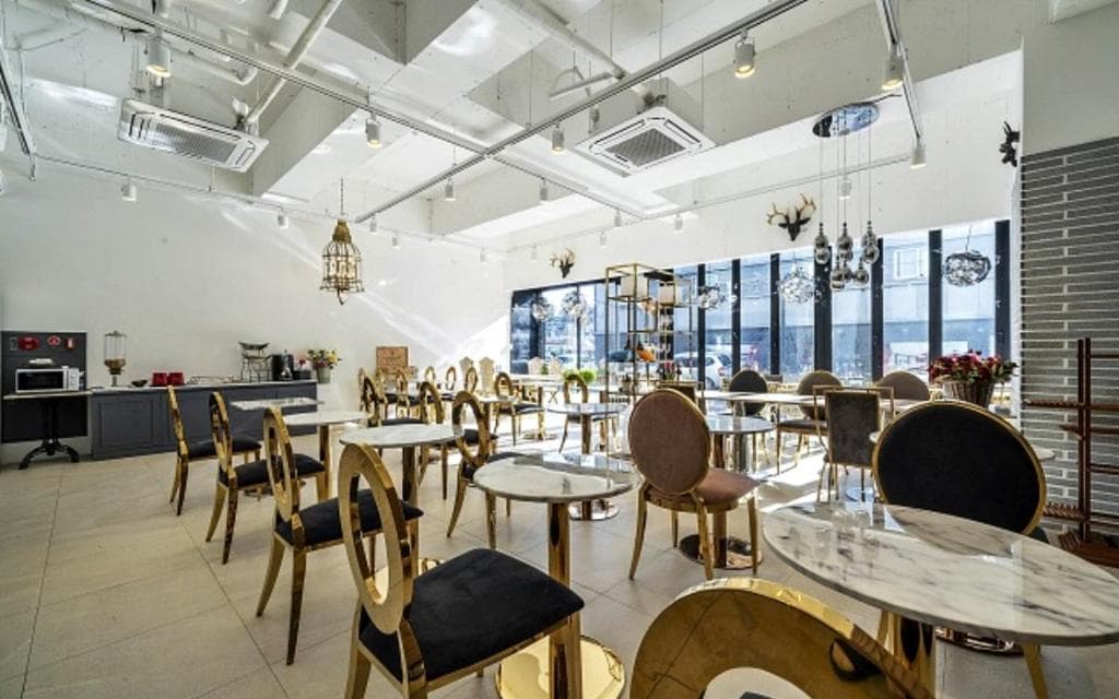 KNox Hotel