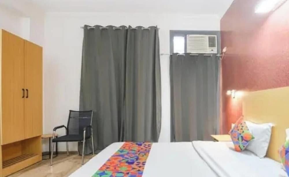 royal saprk inn03