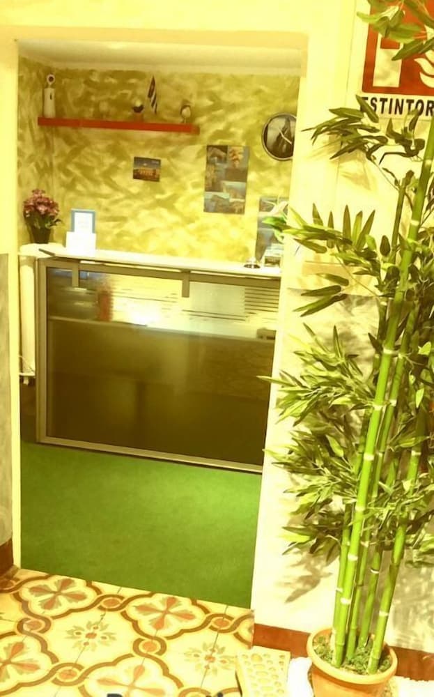 Hostel Lumiere
