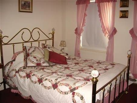 Frogs Leap Inn