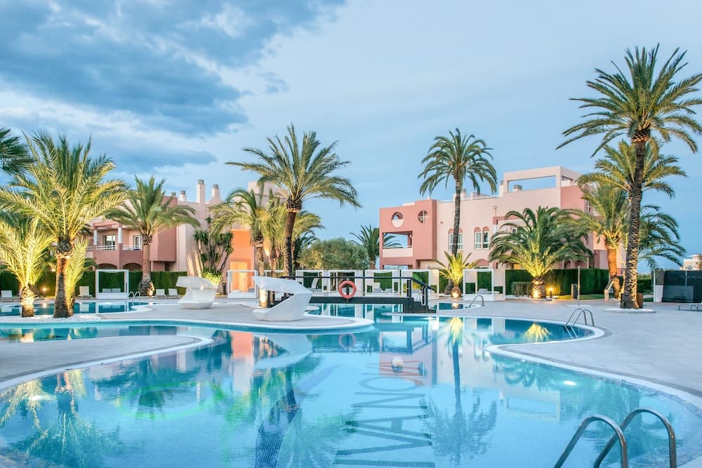 Oliva Nova Beach & Golf Hotel