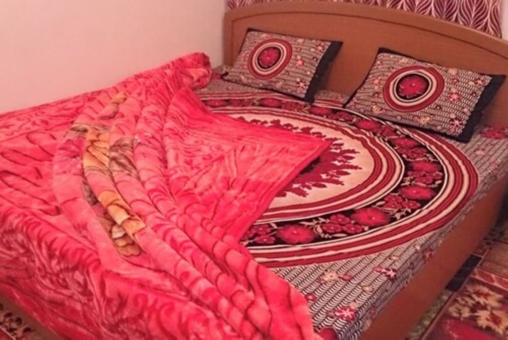 Goroomgo Khanday Guest House srinagar