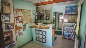 Mountain Pine Motel