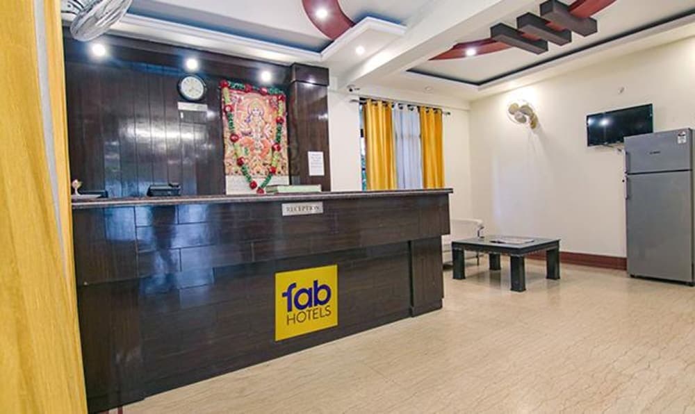 Fabhotel Cp Palace