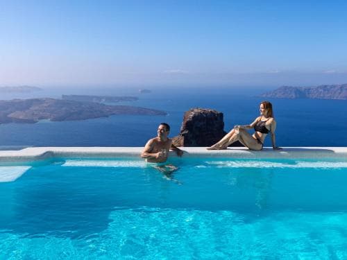 Astra Suites