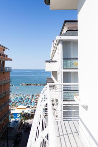 Universal Hotel
