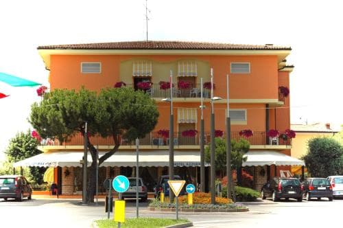 Azzurra Hotel