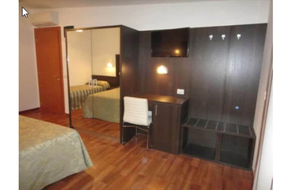 Hotel Milton