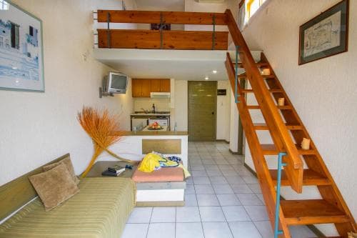 Lycasti Maisonettes