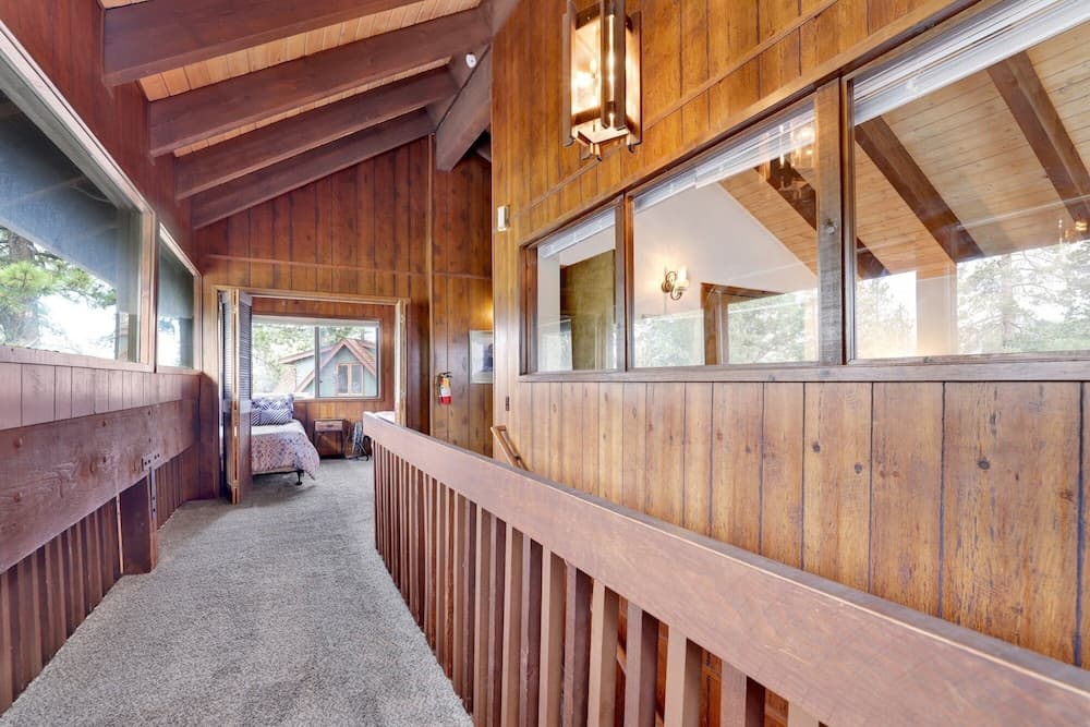 Lakeview fishing house #121