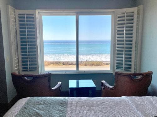 Blue Dolphin Inn