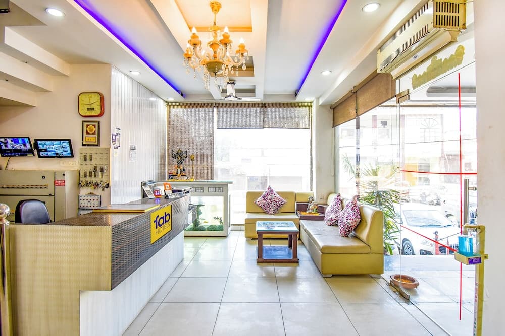 Fabhotel City Pride
