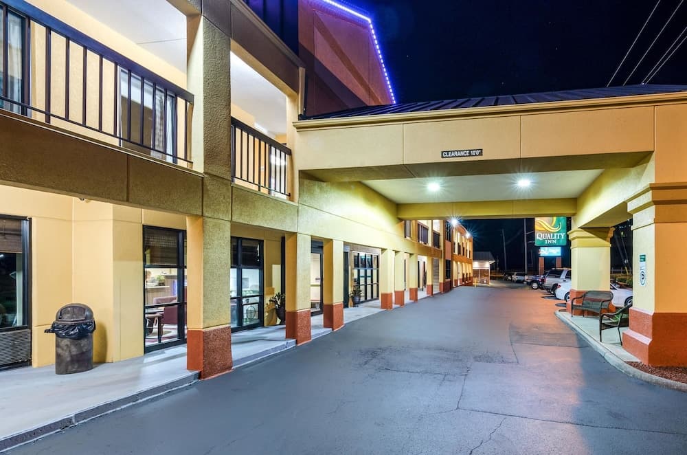 Quality Inn Tanglewood